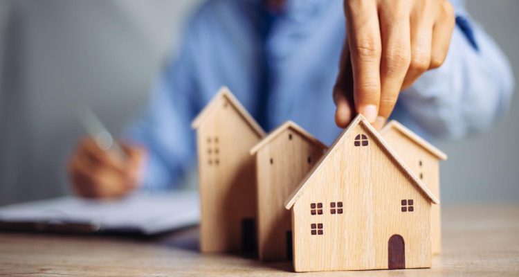 Choosing the Right Property Agent for Your Needs