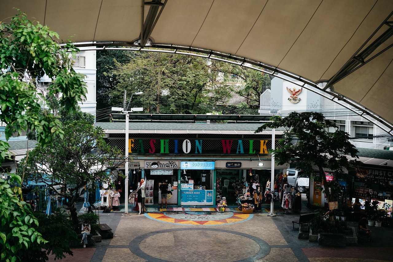 Local Fashion Markets You Need to Explore