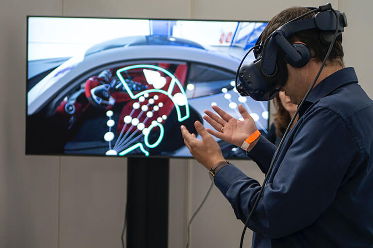 How Virtual Reality Is Changing Entertainment
