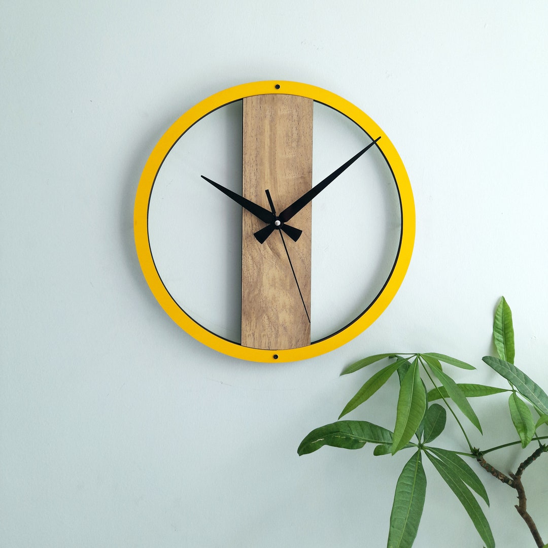 Minimalist Wall Clocks That Blend with Any Decor