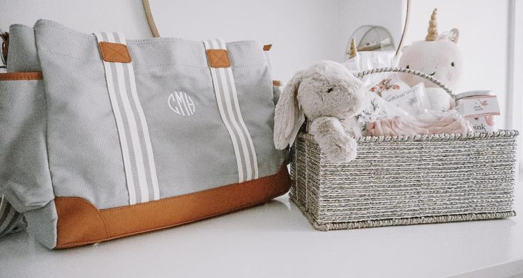 What to Include in a Baby Shower Gift Basket Essentials